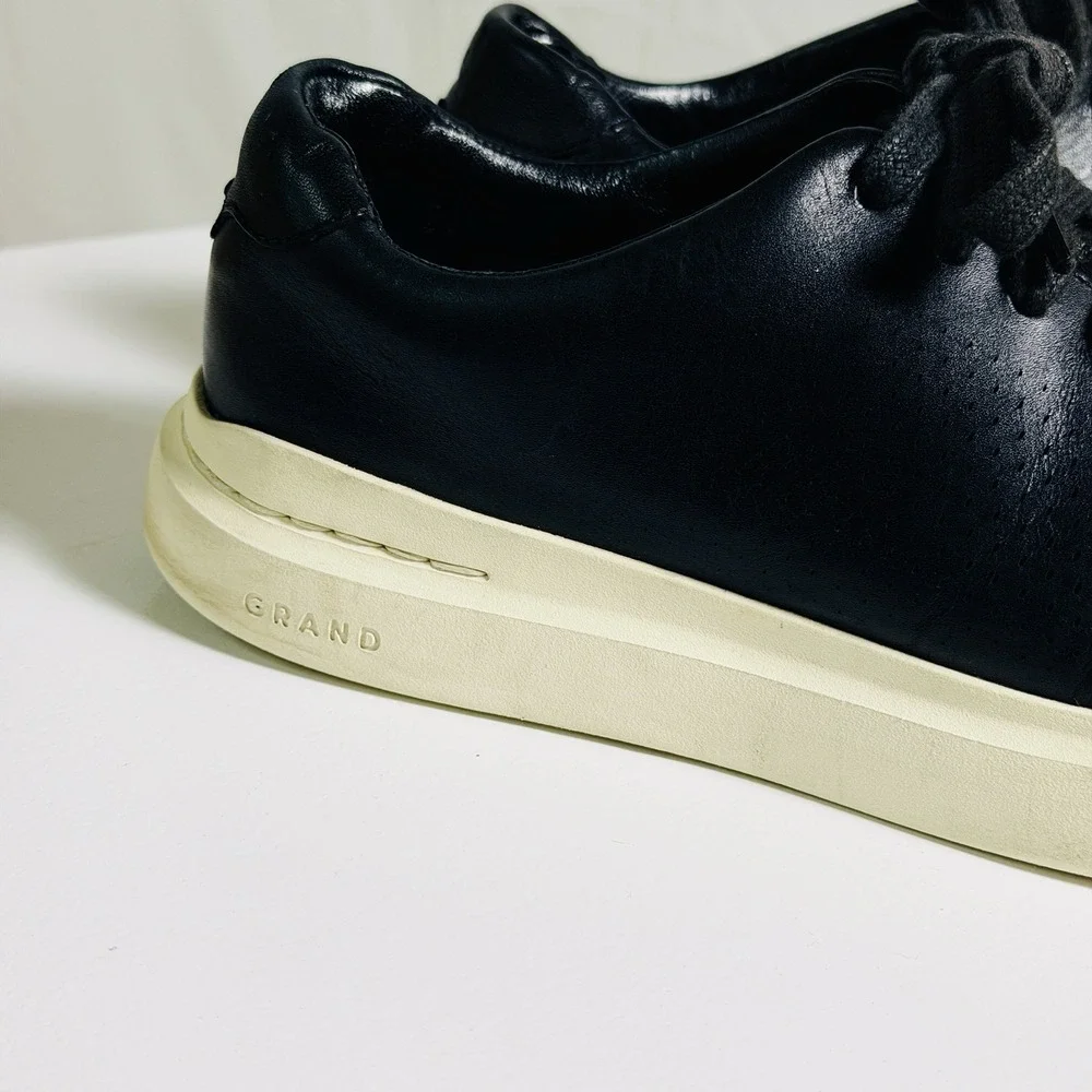 Cole Haan Men's Grand Crosscourt Perforated Shoes Size 7.5 Black Low Profile